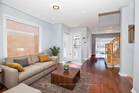 215 Brisdale Dr, Brampton, ON L7A 2T4