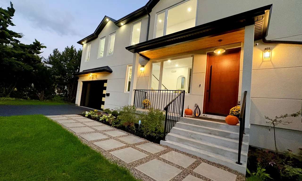 76 Dalegrove Cres, Toronto, ON M9B 6A9