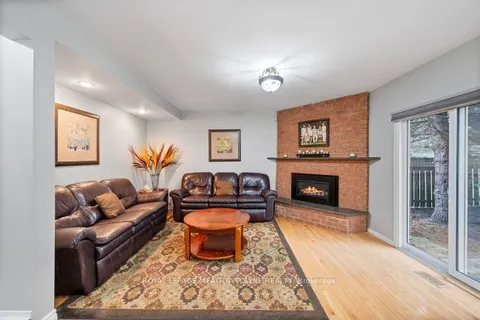 13 Mckee Dr, Caledon, ON L7C 1G8