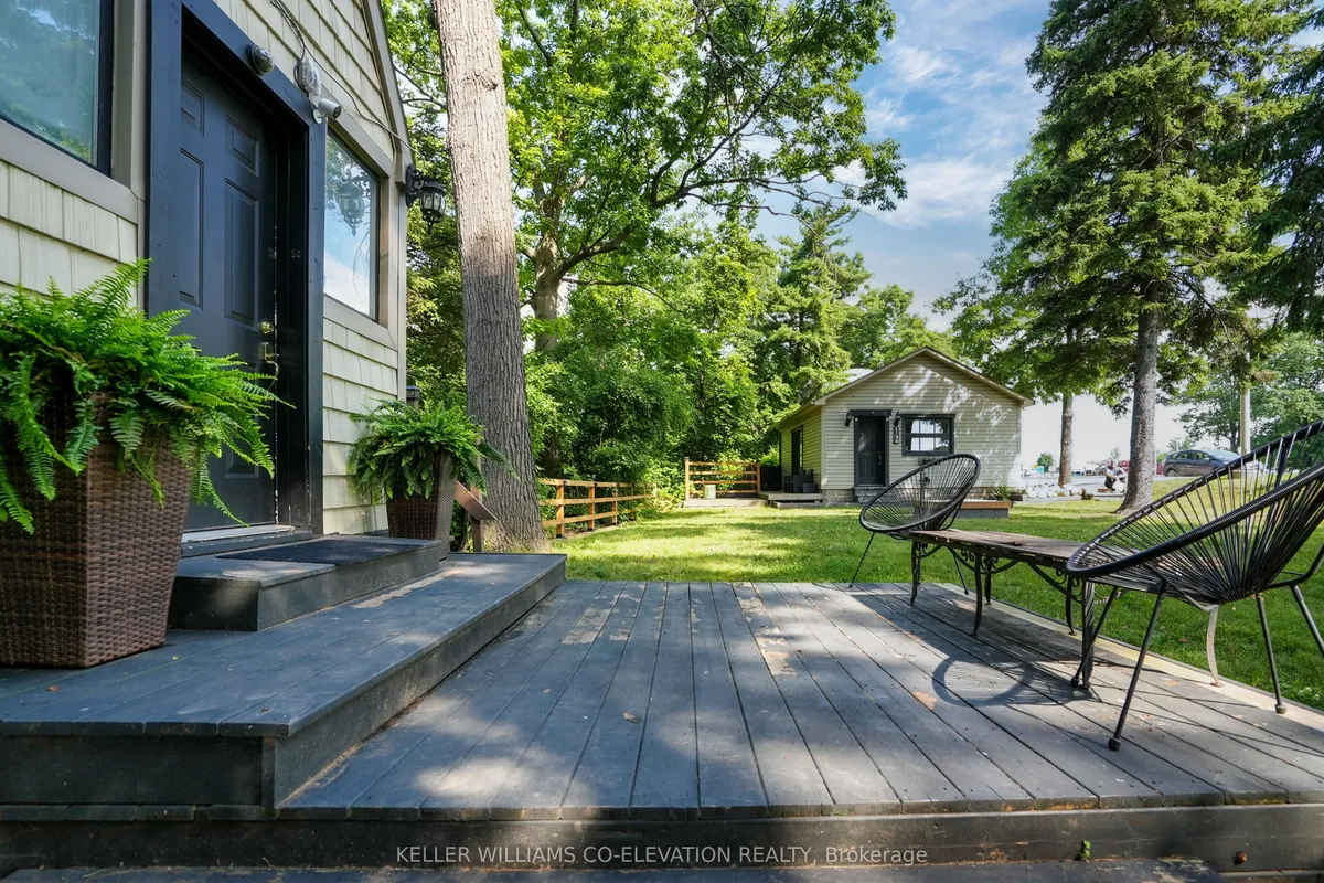 1136 Bronte Road, ON L6M 4G4