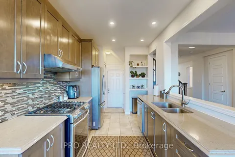 24 Bannister Cres, Brampton, ON L7A 0G2