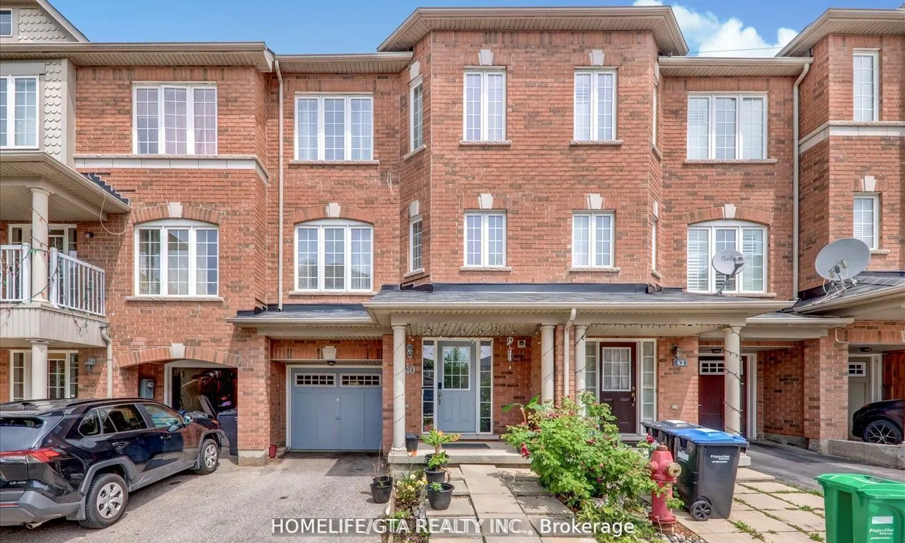 40 Arizona Dr, Brampton, ON L6Y 0T6