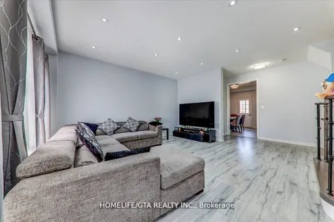 40 Arizona Dr, Brampton, ON L6Y 0T6