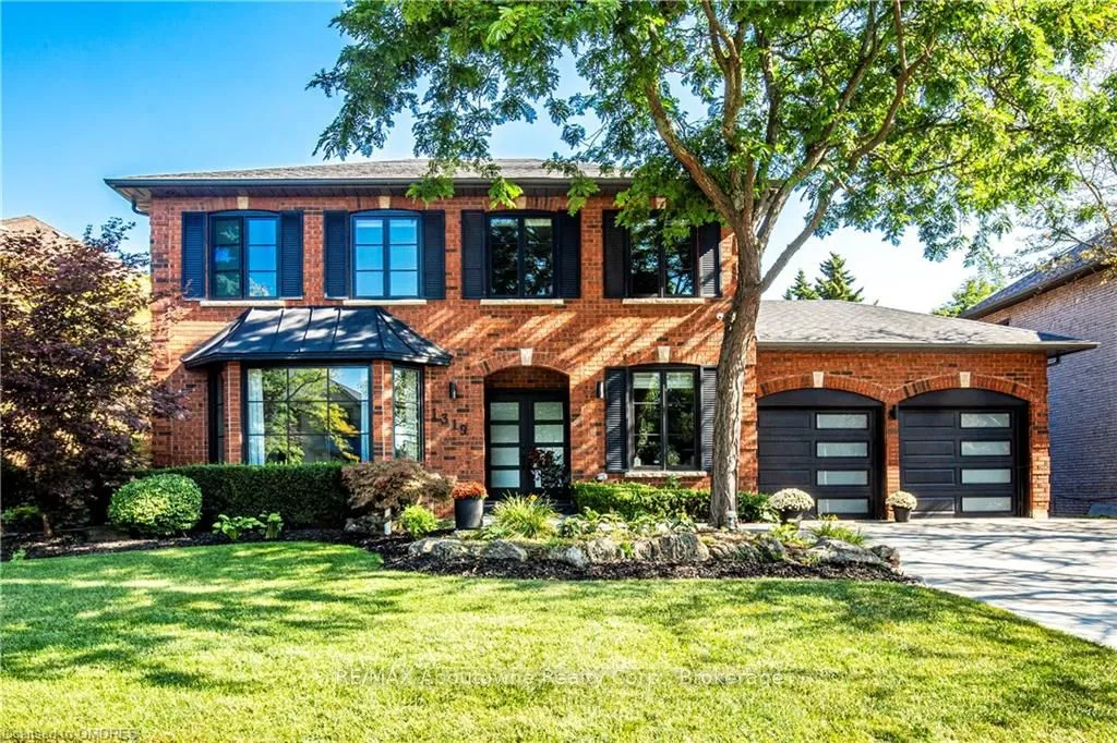 1319 GREENEAGLE Dr, Oakville, ON L6M 2N1