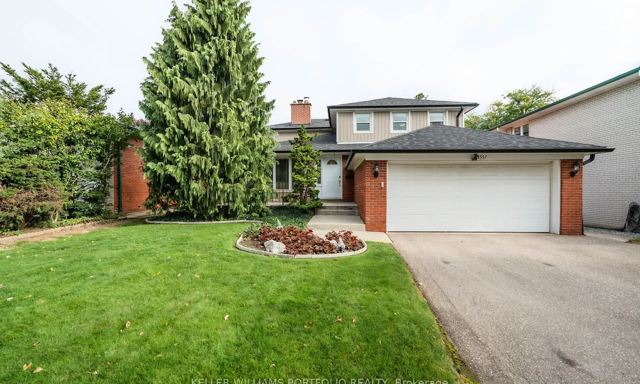 3557 Silverplains Dr, Mississauga, ON L4X 2P6
