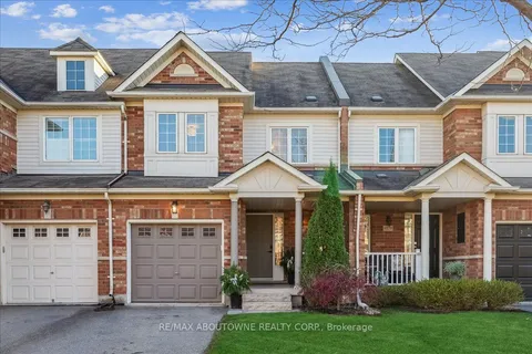 4880 Verdi St, Burlington, ON L7M 0H4