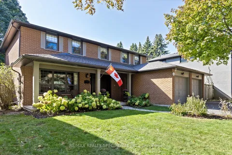 1404 Tecumseh Park Dr, Mississauga, ON L5H 2W6