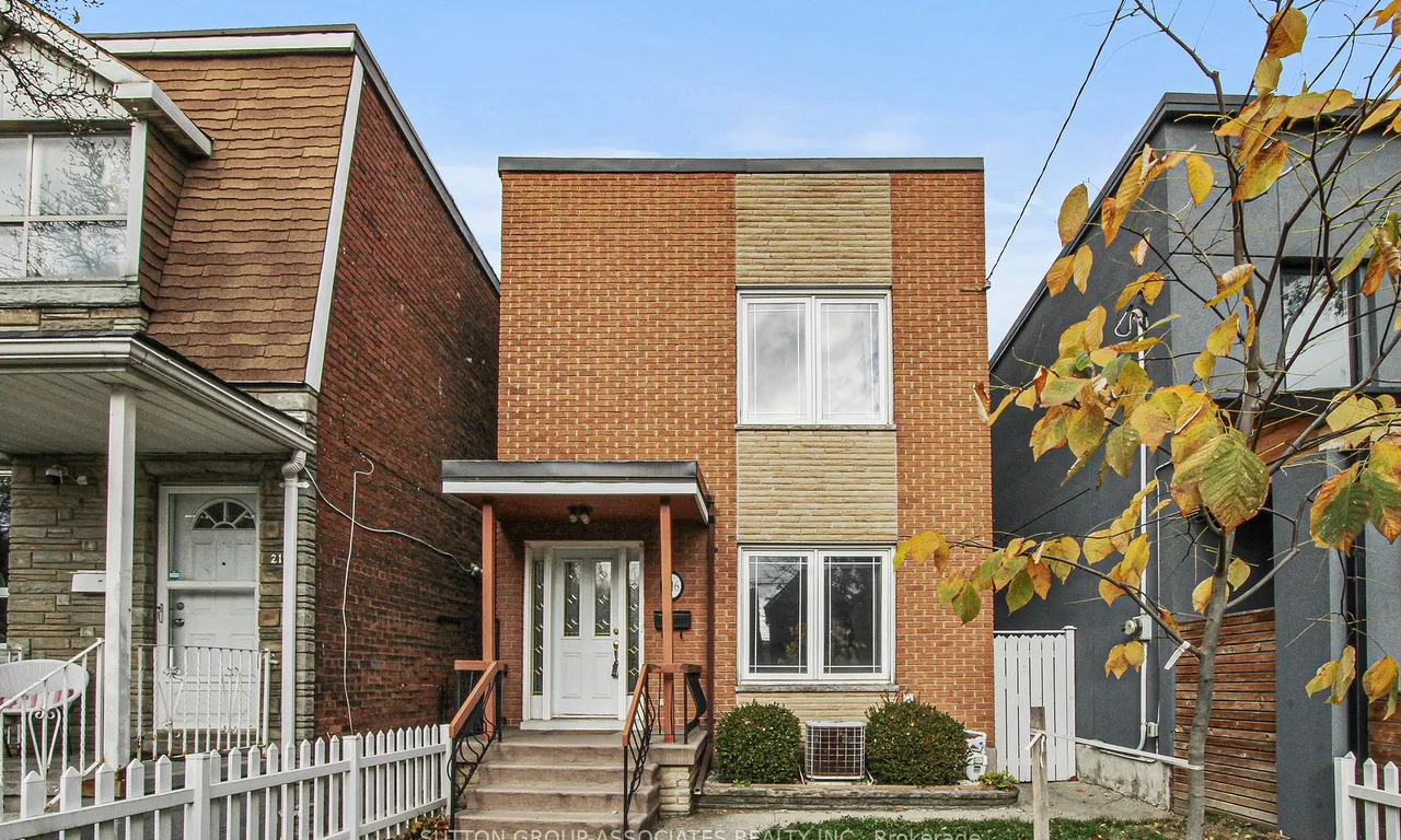 216 Wallace Ave, Toronto, ON M6H 1V6