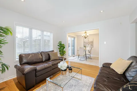 5074 Oscar Peterson Blvd, Mississauga, ON L5M 7W3