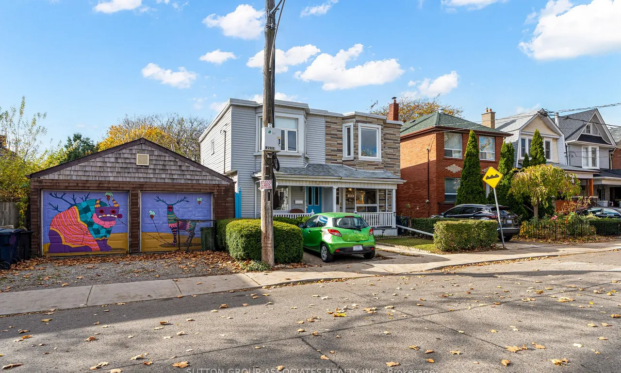 254 Salem Ave, Toronto, ON M6H 3C7
