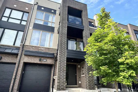 3068 Postridge Dr, Oakville, ON L6H 7E3