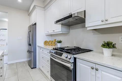 12 Callahan Crt, Brampton, ON L7A 5H3