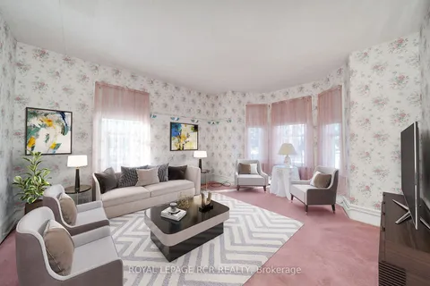 33 Pine Ave, Caledon, ON L7E 0L7