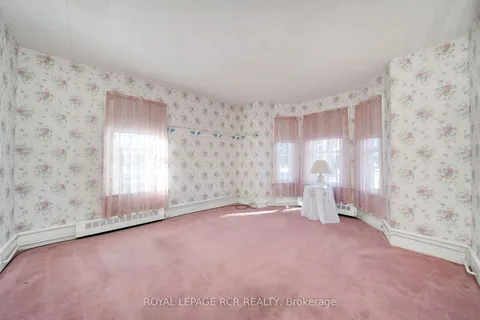 33 Pine Ave, Caledon, ON L7E 0L7