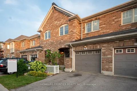 9 Lotus St, Brampton, ON L6P 3E1