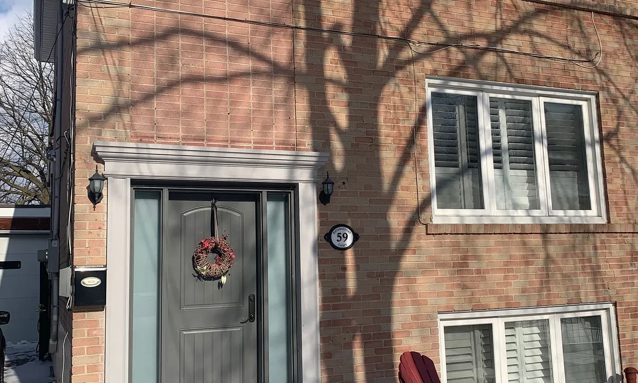 59 Edinborough Crt, Toronto, ON M6N 2E9