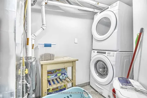 23 Hector Court, Brampton, ON L6S 1P1