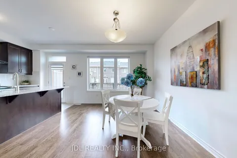 1407 William Halton Pkwy, Oakville, ON L6M 5N8