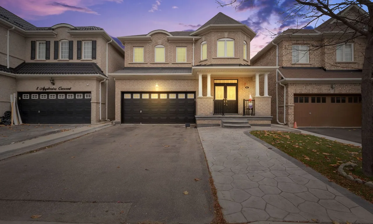 6 Appleaire Cres, Brampton, ON L6R 0Y4