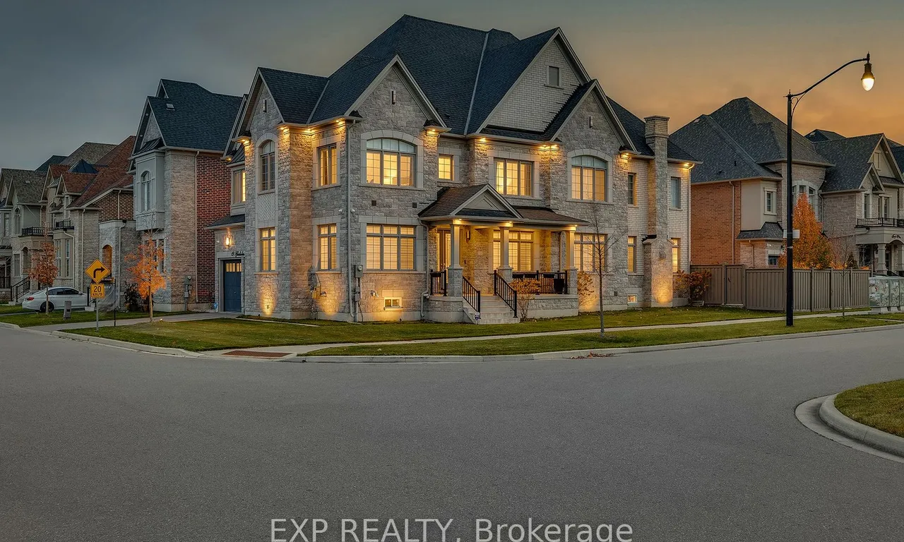 19 Gladiolus St, Brampton, ON L6Y 6C8