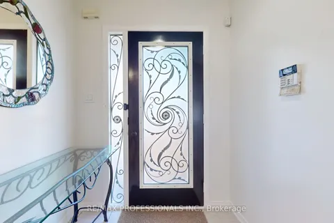 3255 Cactus Gate, Mississauga, ON L5N 8M8