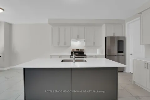 636 Leatherleaf Landing, Milton, ON L9T 7E7