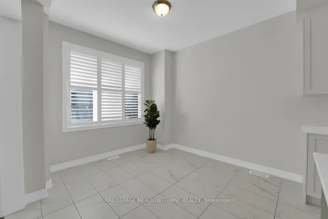 636 Leatherleaf Landing, Milton, ON L9T 7E7