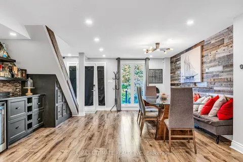 856 Goodwin Rd, Mississauga, ON L5G 4J7