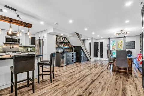 856 Goodwin Rd, Mississauga, ON L5G 4J7