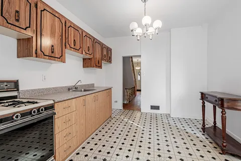 169 Lappin Ave, Toronto, ON M6H 1Y7