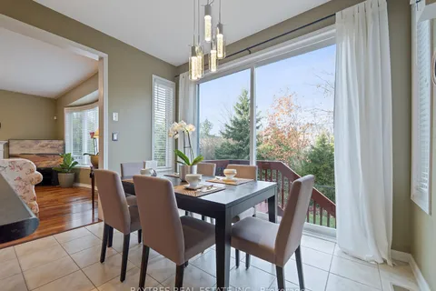 3255 Mccurdy Crt, Burlington, ON L7M 0C1