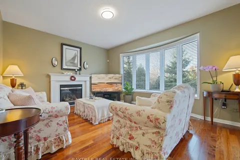 3255 Mccurdy Crt, Burlington, ON L7M 0C1