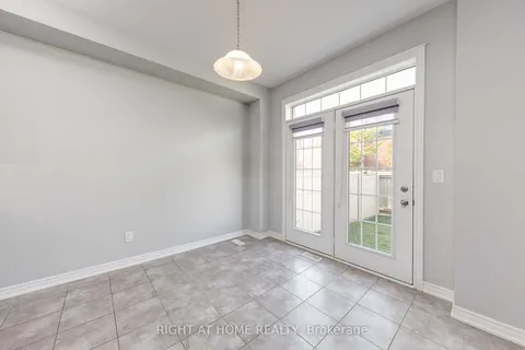 525 Terrace Way, Oakville, ON L6M 1N5