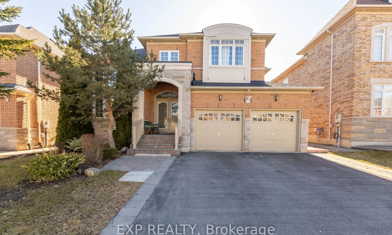 11 Cairnburg Dr, Brampton, ON L6P 1X3