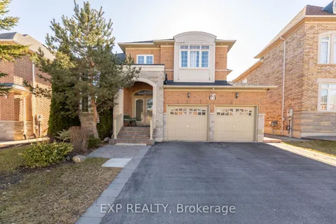 11 Cairnburg Dr, Brampton, ON L6P 1X3