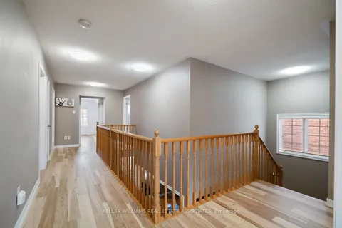 3416 Hideaway Pl, Mississauga, ON L5M 0A7