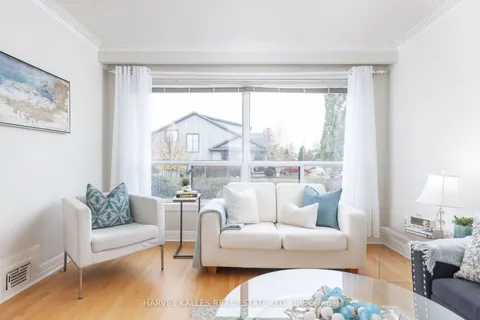 426 Brookside Dr, Oakville, ON L6K 1R1