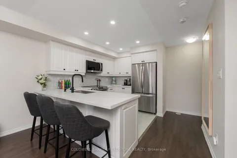 39 Golden Springs Dr, Brampton, ON L7A 4N7