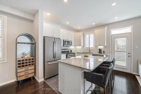 7 Giltspur Rd, Brampton, ON L7A 0Y9