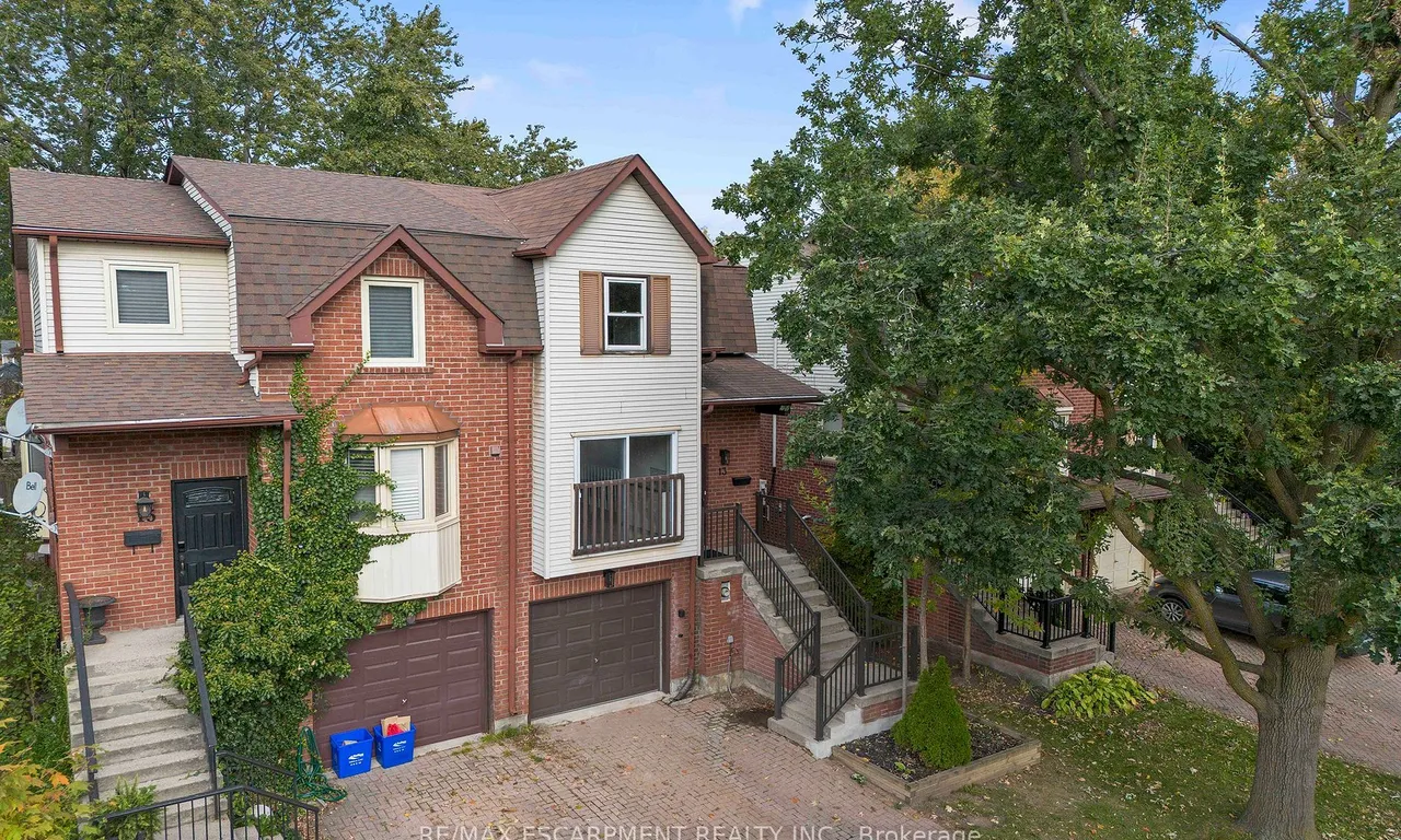 13 Normandy Pl, Oakville, ON L6K 1R9