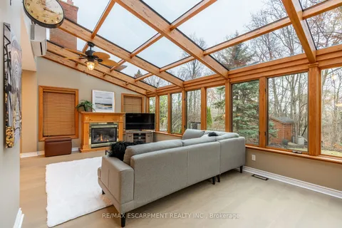 1351 HAZELTON Blvd, Burlington, ON L7P 4T9