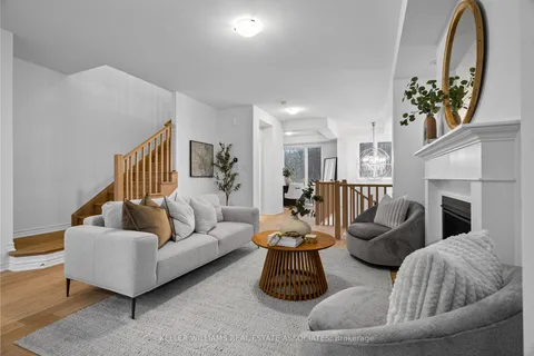 4060 Kadic Terr, Mississauga, ON L5M 2S8