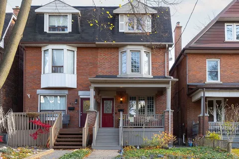61 Fairview Ave, Toronto, ON M6P 3A3
