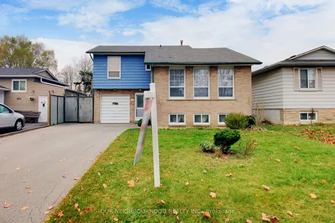 3037 Lafontaine Rd, Mississauga, ON L4T 1Z4