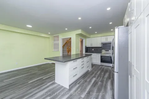 33 Cedarvalley Blvd, Brampton, ON L7A 2C2