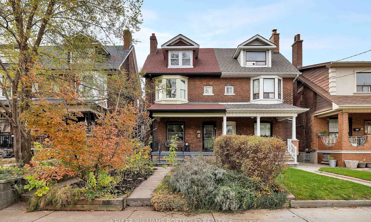 18 Gillespie Ave, Toronto, ON M6N 2Y6