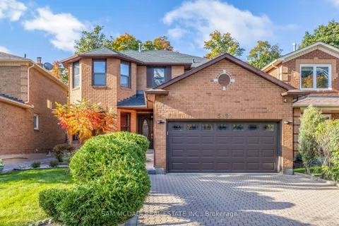 5392 Champlain Tr, Mississauga, ON L5R 2Y8