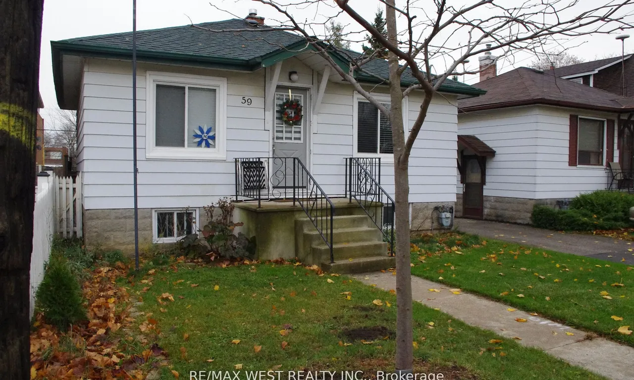 59 Fairfield Ave, Toronto, ON M8W 1R6