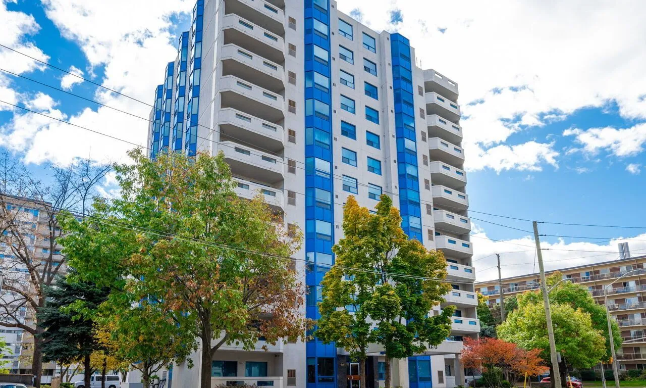 Condo Apt 2 bedroom 2 bathroom at 1272 Ontario St in Burlington - MLS# W10440644