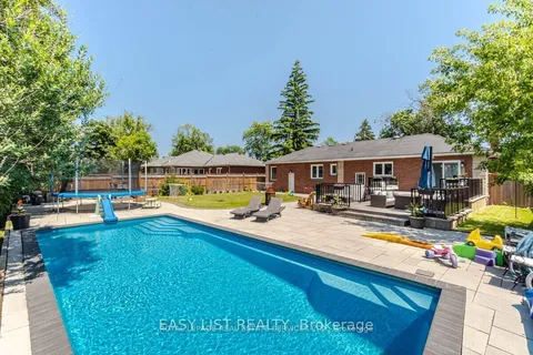 1285 Rebecca St, Oakville, ON L6L 1Z3